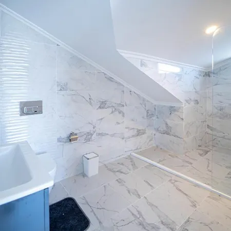 Apartamento House With Private Poo Ovacık
